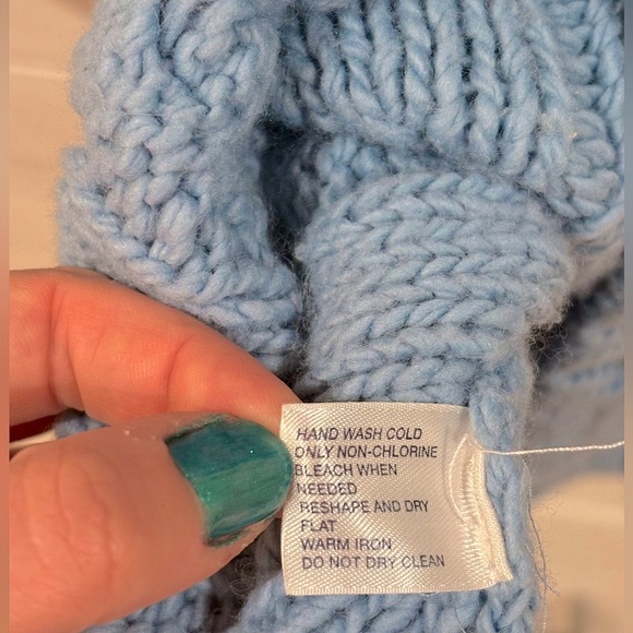 Blue cable-knit sweater❄️🧊🥶🩵 - Picture 4 of 6